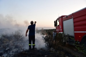 Πέθανε ο 33χρονος πυροσβέστης που είχε τραυματιστεί στη φωτιά στο Ζευγολατιό