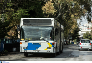 Σοκαριστική καταγγελία: Οδηγός λεωφορείου έκανε ανήθικες προτάσεις σε μαθήτριες γυμνασίου