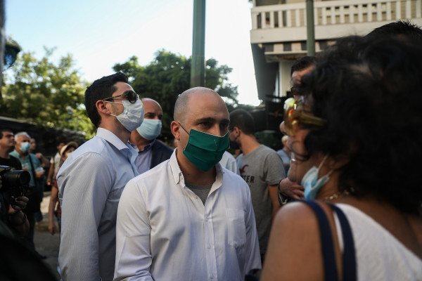 ΣΥΡΙΖΑ κατά Μπογδάνου: Πρώτα διαδηλώνει με φασίστες και τώρα απειλεί δημοσιογράφους