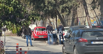 Θεσσαλονίκη: 36χρονος βρέθηκε νεκρός έξω από το αυτοκίνητό του (εικόνα)
