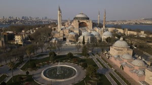 Παρέμβαση UNESCO για Αγία Σοφία: Η Τουρκία έχει συγκεκριμένες δεσμεύσεις και νομικές υποχρεώσεις