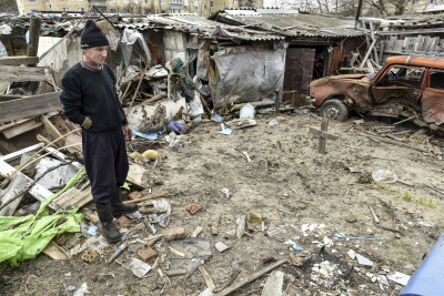 Ουκρανία: Άρον άρον εγκαταλείπουν τον τόπο τους οι κάτοικοι του Ντερχάτσι, κοντά στο Χάρκοβο