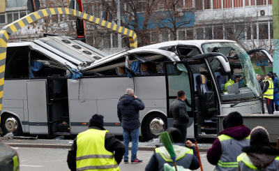 Βουκουρέστι: Επικοινωνία Δένδια με συγγενείς τραυματιών, πώς έγινε το δυστύχημα με το λεωφορείο, από Βόλο, Λάρισα και Θεσσαλονίκη οι επιβαίνοντες