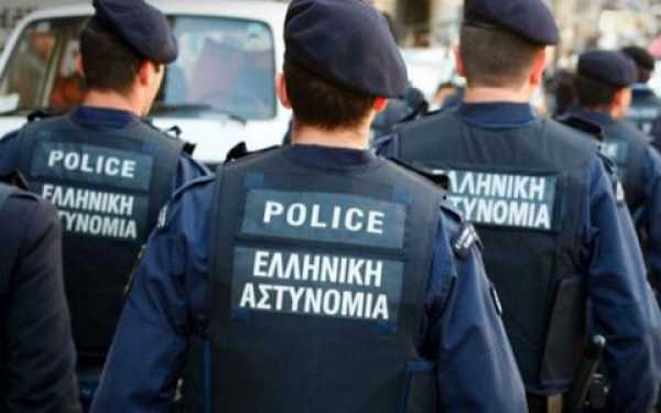 ΣΥΡΙΖΑ: Δεν θα αφοπλίσουμε αλλά θα εξοπλίσουμε τους αστυνομικούς