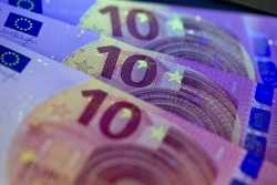ΙΚΑ: Πάνω από 500.000 εργαζόμενοι αμείβονται με κάτω από 400 ευρώ