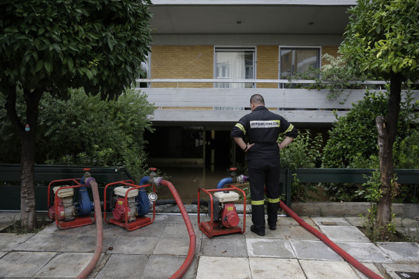 Παραλίγο τραγωδία στο Βόλο: Πυρκαγιά σε σπίτι με δύο ανήλικα - Συνελήφθη ο πατέρας