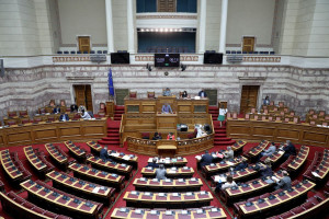 Στη Βουλή για κύρωση δύο ακόμα διεθνείς συμβάσεις με την Βόρεια Μακεδονία