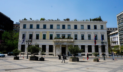 Δήμος Αθηναίων: Ελαφρύνσεις για τις πληττόμενες επιχειρήσεις