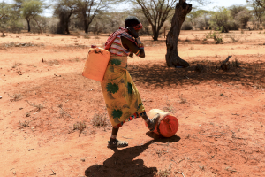 ΟΗΕ: «Επίπεδο ρεκόρ» στους εκτοπισμένους, ιστορική ξηρασία και απειλή λιμού σε χώρες της Αφρικής