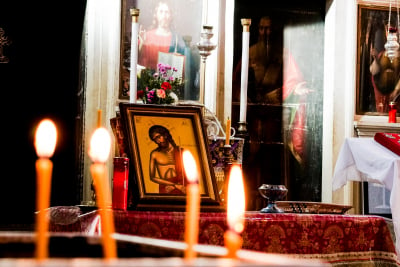 Κρήτη: Αντιεμβολιαστής ιερέας έδιωξε πιστούς από την εκκλησία επειδή φορούσαν μάσκες!