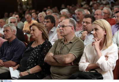 Σε κρίση ο ΣΥΡΙΖΑ: «Αηδιαστικές οι δηλώσεις Παπαδημούλη» λέει η Δούρου