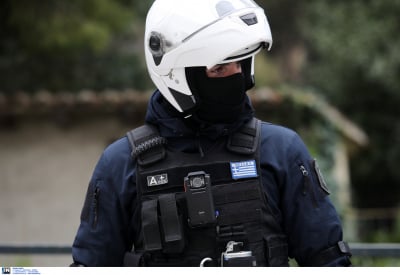 Χαλάνδρι: Συγκλονίζει ο αστυνομικός που εντόπισε το εγκαταλελειμμένο βρέφος (βίντεο)
