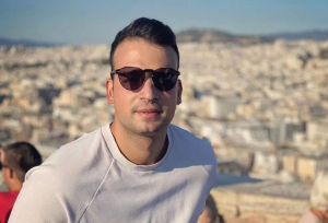 Θρήνος για τον 28χρονο Βολιώτη που σκοτώθηκε στη Μεσογείων, «όχι αγόρι μου όμορφο» (εικόνες)