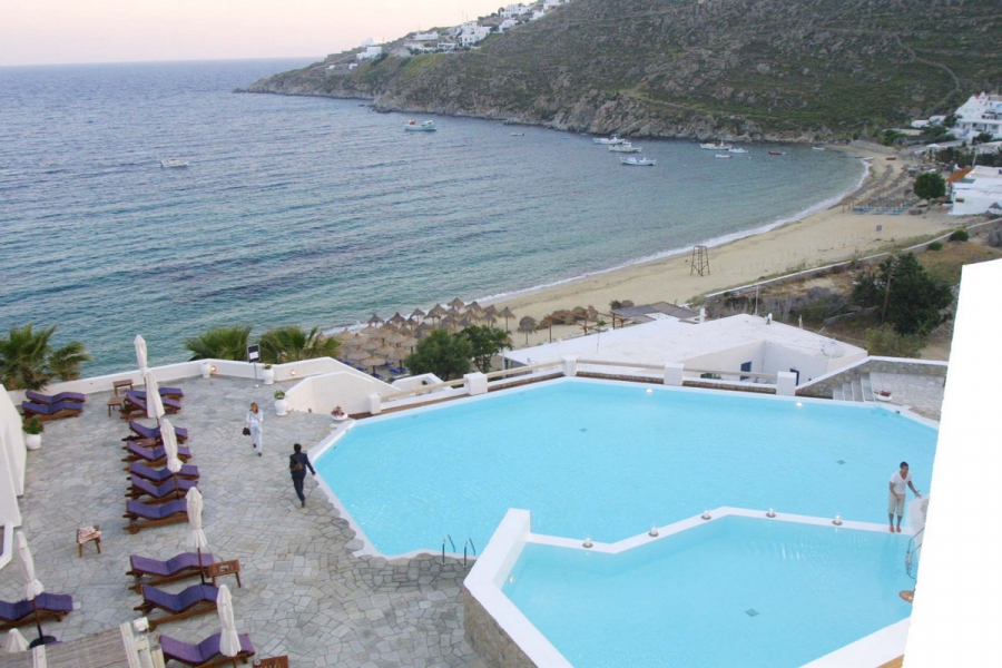 Φωνάζουν οι ξενοδόχοι Ελλάδας: Οι τουρίστες να περνούν την καραντίνα στα Airbnb που διαμένουν (βίντεο)