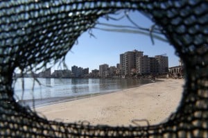 Παραλία στα κατεχόμενα ξέβρασε πτώματα δύο Σύρων προσφύγων