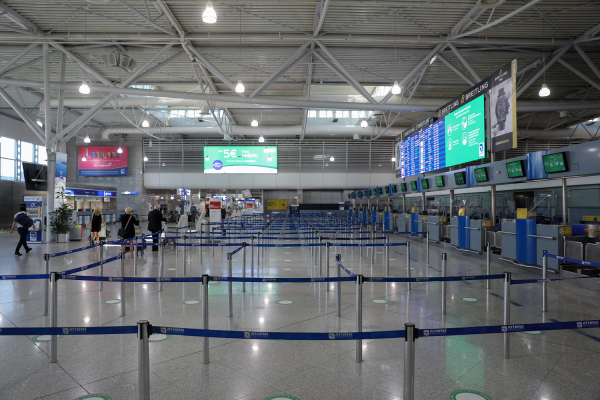 Κορονοϊός: «Βουτιά» 68,9% στην επιβατική κίνηση των αεροδρομίων το εννεάμηνο του 2020