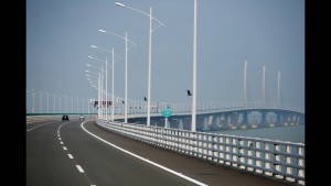 Αντίστροφη μέτρηση για τα εγκαίνια της μεγαλύτερης γέφυρας στον κόσμο (PICS)