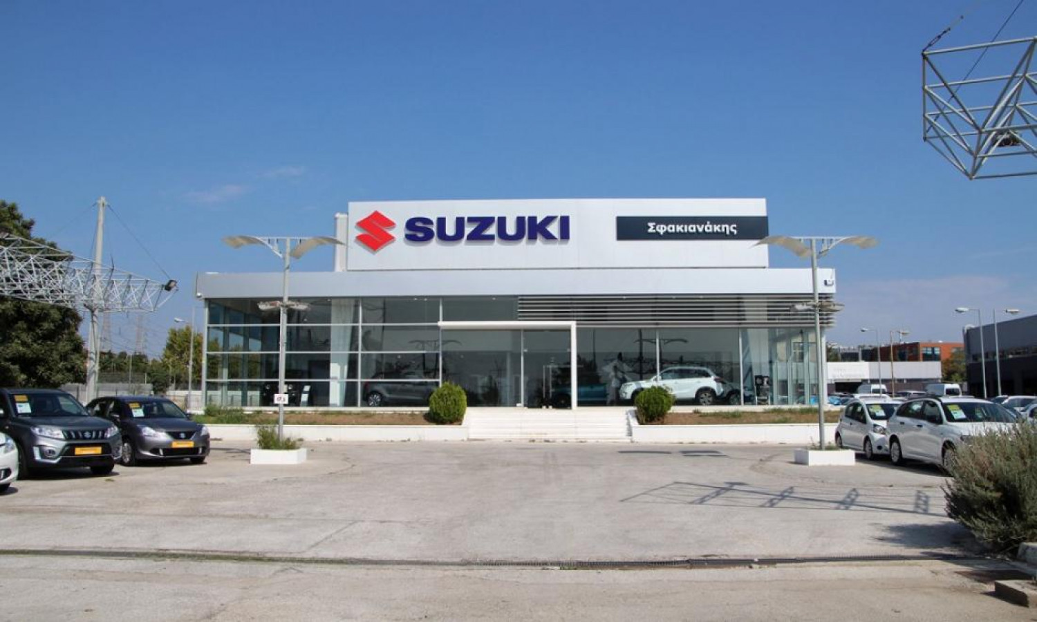 Πέθανε ο Νικόλας Σφακιανάκης, ιδρυτής της αντιπροσωπείας Suzuki