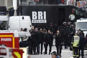 Washington Post: Νεκρός o εγκέφαλος των επιθέσεων στο Παρίσι