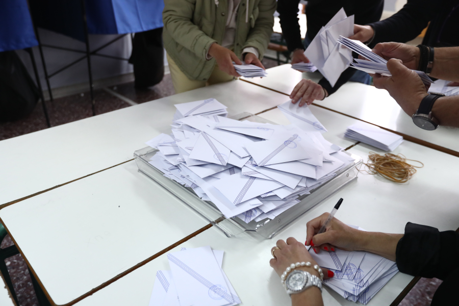 Εκλογές 2023: Σε λίγες ώρες ανοίγουν οι κάλπες για τους Έλληνες του εξωτερικού, πόσοι θα ψηφίσουν