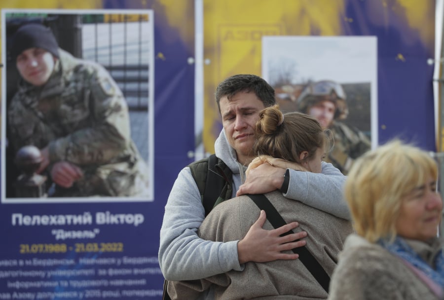 Ρώσοι προσπαθούν να στρατολογήσουν συνταξιούχους Λευκορώσους πιλότους για τον πόλεμο στην Ουκρανία