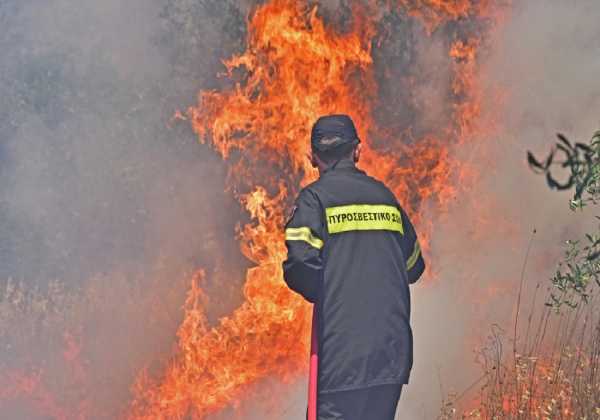 Δεν εμπνέουν ανησυχία οι πυρκαγιές στη Δυτική Ελλάδα