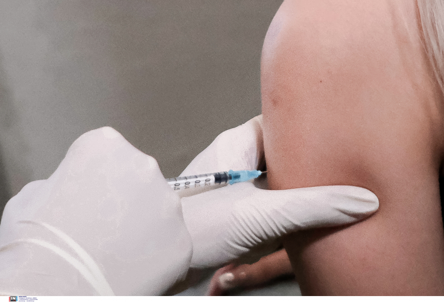 Νέα μελέτη: Ποιοι εμβολιασμένοι κινδυνεύουν να νοσήσουν βαριά με κορονοϊό