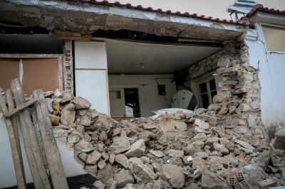 Αυξάνονται τα ακατάλληλα σπίτια από τον σεισμό στην Ελασσόνα