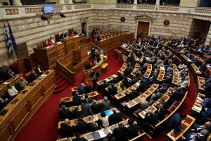 Βουλή: Κατατέθηκε το πρωτόκολλο ένταξης της ΠΓΔΜ στο ΝΑΤΟ - Την Παρασκευή η ψηφοφορία