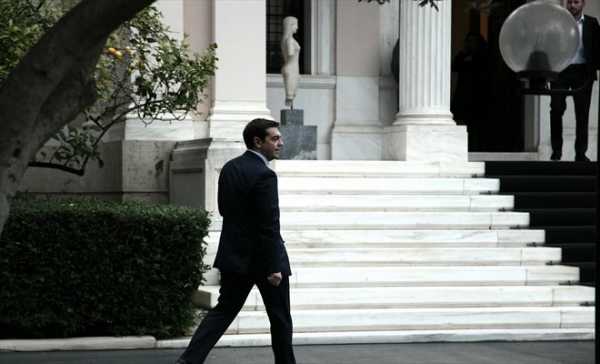 Στην Αθήνα ο πρωθυπουργός ξεκινάει διαβουλεύσεις με τα κυβερνητικά στελέχη