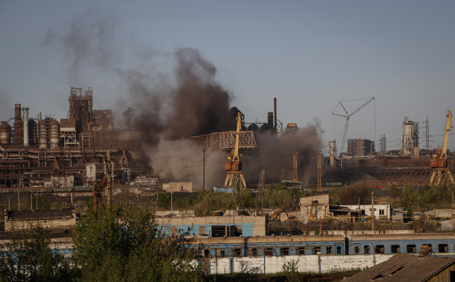 Οι Ρώσοι βομβάρδισαν το χημικό εργοστάσιο Αζότ στην ανατολική Ουκρανία