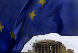 Bloomberg: Η πληρωμή του ΔΝΤ δεν θα σώσει την Ελλάδα απο τα προβλήματα