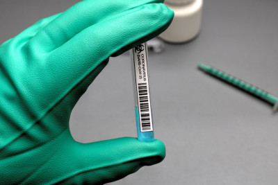 Εμβόλια Κορονοϊός: Πόσο κοστίζει η δημιουργία τους και οι κλινικές δοκιμές