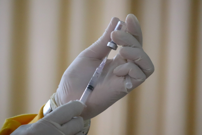 Βόμβα Μαγιορκίνη: Δεν αποκλείεται να χρειαστούν επιπλέον δόσεις εμβολιασμού, για ποιους εξετάζεται η τέταρτη δόση