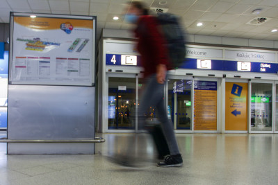 Γιατί δεν πρέπει να γίνονται rapid test σε αεροδρόμια και σύνορα - Η εξήγηση του ΠΟΥ