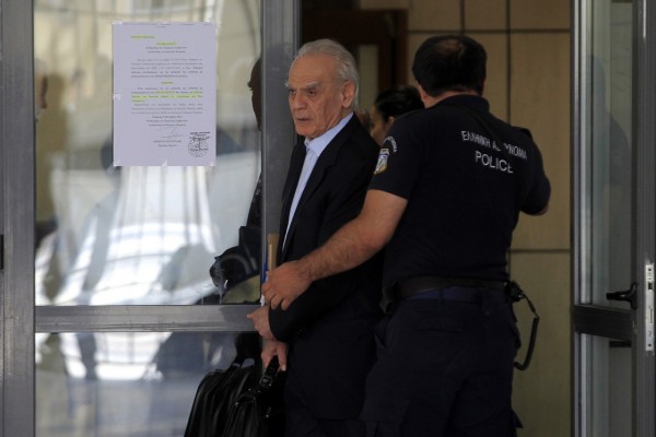 Σε δίκη εννέα κατηγορούμενοι για εξοπλιστικά επί υπουργίας Άκη