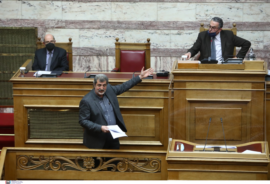 Χαμός στη Βουλή με τον Πολάκη, αρνιόταν να κατέβει από το βήμα: Διεκόπη οριστικά η συνεδρίαση (βίντεο)