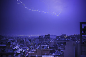 Καιρός: Καταιγίδες και χαλάζι από το βράδυ φέρνει ο Γηρυόνης - Ποιες περιοχές θα χτυπήσει - LIVE το πέρασμα της κακοκαιρίας