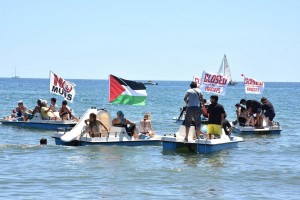Διαδήλωση στη Σικελία εναντίον του πλοίου που ναύλωσαν ακροδεξιοί