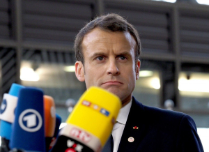 Γαλλία: Μετονομάστηκε σε «Αναγέννηση» το κόμμα του Μακρόν