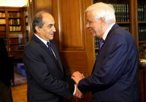 To Κυπριακό βασικό θέμα της συνάντησης Παυλόπουλου με τον ΠτΒ της Κύπρου