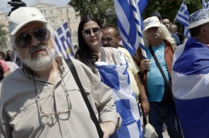 Συνέταιρος το κράτος - Οι Έλληνες δουλεύουν 198 ημέρες για να πληρώνουν φόρους
