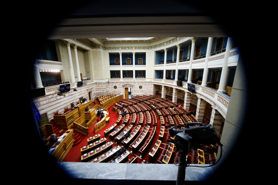 Βουλή: Εγκρίθηκε με τις ψήφους της ΝΔ το νομοσχέδιο με τον νέο Ποινικό Κώδικα