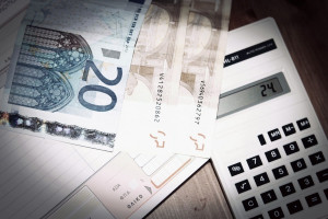 Δάνεια ως 25.000 ευρώ σε ανέργους και «αποκλεισμένους» από τις τράπεζες