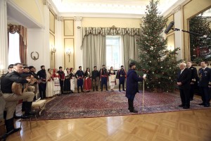 Ο Πρόεδρος της Δημοκρατίας άκουσε τα Κάλαντα των Χριστουγέννων