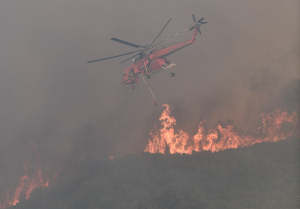 Μεγάλη φωτιά στις Πόρτες Αχαΐας, μήνυμα από το 112 για εκκένωση οικισμού - Ποιες περιοχές απειλεί η πυρκαγιά