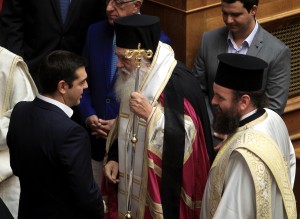 «Βγήκαν τα μαχαίρια» μεταξύ κυβέρνησης - Εκκλησίας για το Σκοπιανό
