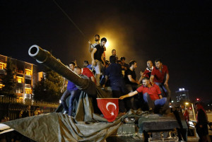 Τουρκία: Ισόβια σε 121 για την απόπειρα πραξικοπήματος του 2016