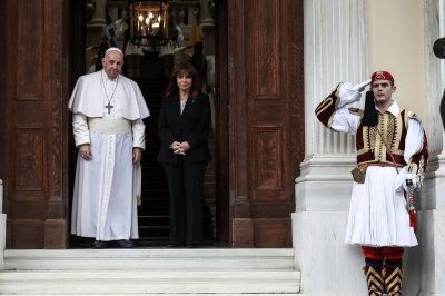 Στο Προεδρικό Μέγαρο ο Πάπας, συναντήθηκε με Σακελλαροπούλου