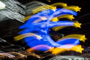 Το ευρώ σημειώνει οριακή άνοδο